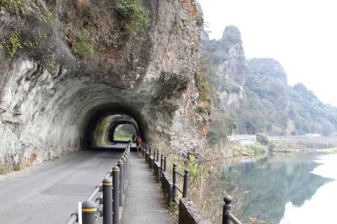 08AonodomonCFKFeetWalk