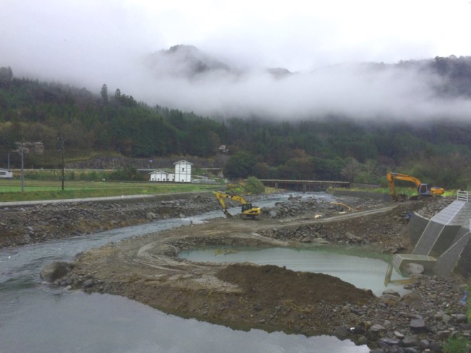 144CloudsGrahYamakuniWalk